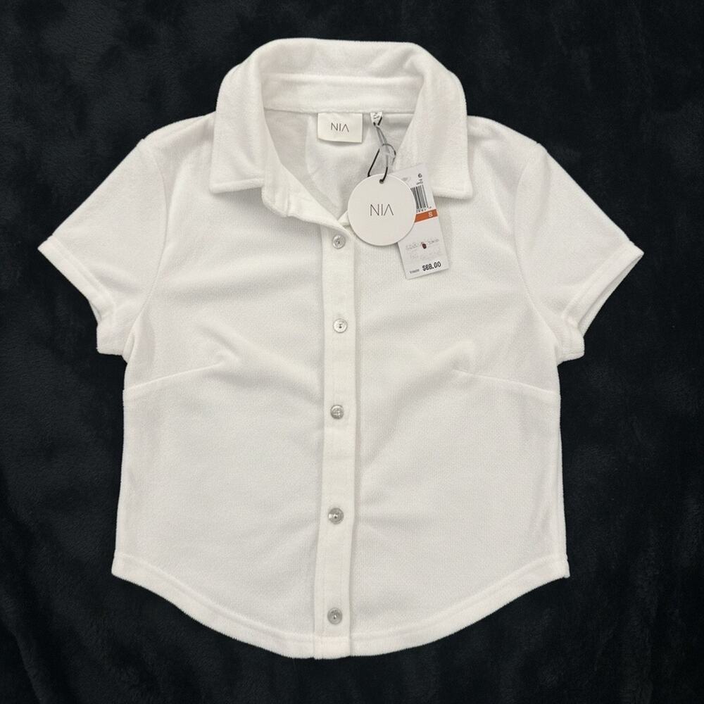 NWT NIA Women's White Terry Cloth Short Sleeve Button Up Crop Top - Size S
b83